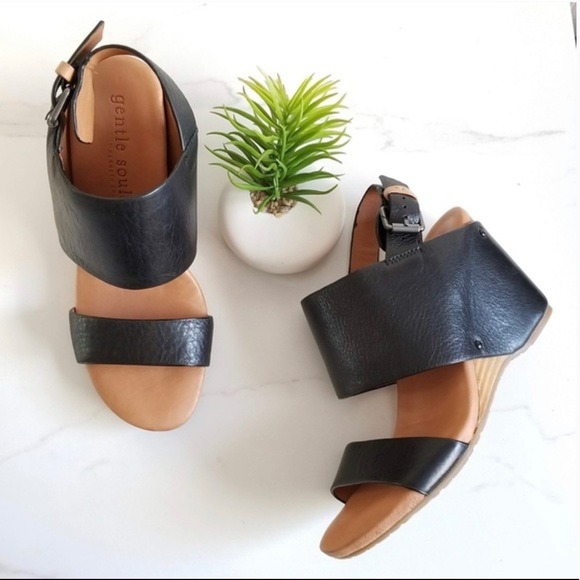 gentle souls Shoes - NWT Gentle Souls Black Leather Inka Wedge Heel